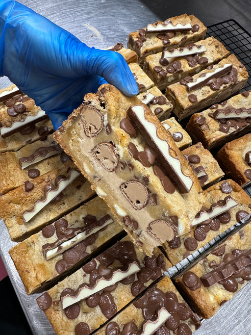 Kinder Bueno Cookie Bar