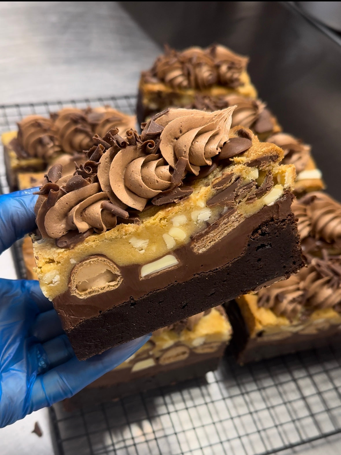 Kinder Bueno Nutella Brookie Bar