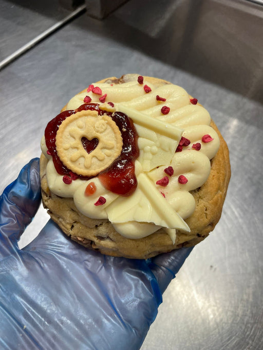 Jammie Dodger & White Chocolate Chunky Cookie